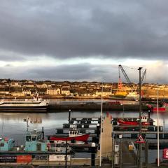 The Steamboat - A Flat with Amazing Harbour Views