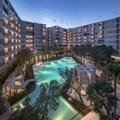 La Casita pool access condo HuaHin