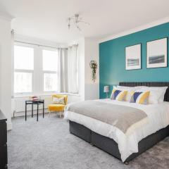 Business & Leisure 2 BR & Parking by Damask Homes
