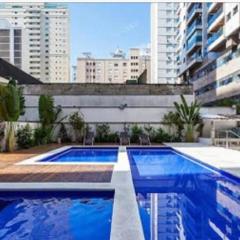 APTO CHURRASQUEIRA, Capitania Varam, Pitangueiras, piscina, 100 m da praia, 2 dormitórios, 2 vagas de garagem