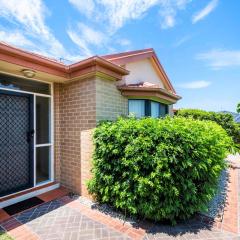 Oceania 11 - LJHooker Yamba
