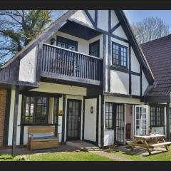 36 Tudor Court, Tolroy Manor