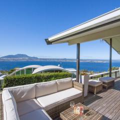 Heights Haven - Acacia Bay Holiday Home