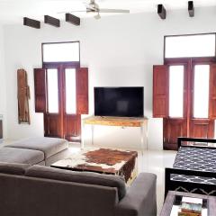 KASA The Lofts of Old San Juan 201 HUGE 2 bed 2 bath for 6 Washer Dryer