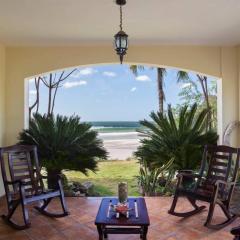 Villas Iguana A-2 Beachfront Condo