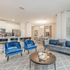 Modern Townhome wPrivate Pool FREE Water Park