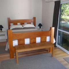 Beach Front Studio, Palms - Tapu Bay Studio