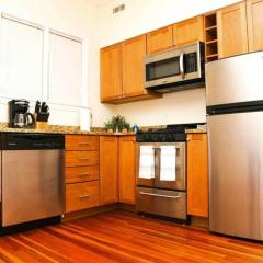 Stylish Apartment in Malden. 20 min from Boston