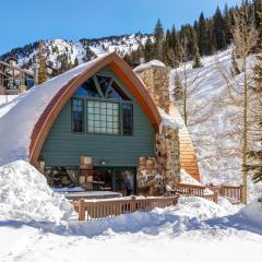 Creekside Chalet