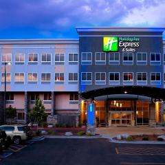 Holiday Inn Express & Suites Colorado Springs Central, an IHG Hotel