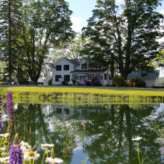Enfield Manor Bed&Breakfast and Vacation Rental
