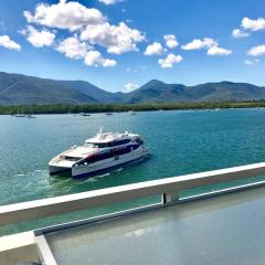 Cairns Waterfront Luxury at Harbourlights