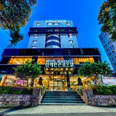 Samhaein Hotel