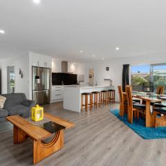 Kihi Retreat - Ruakaka Holiday Home