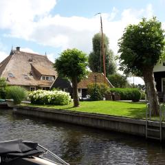 d'Oude Herbergh, vakantiehuizen aan het water