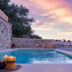 Olga's Filoxenia - Villa Aladanos-private pool and heated jacuzzi