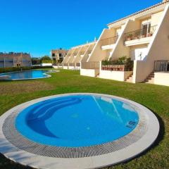 House F São Rafael Beach - Free Wifi & Airco, NETFLIX ready - 300m from the beach