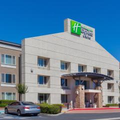 Holiday Inn Express Elk Grove West I-5 by IHG