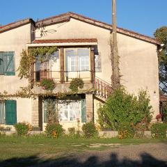 Maison de 3 chambres avec piscine partagee jardin clos et wifi a Moissac