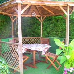 Maison de 2 chambres avec jardin amenage et wifi a La Chapelle aux Choux