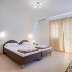Mandir apartments - Center