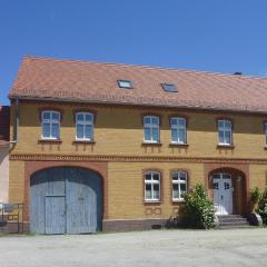 großes Apartment mit Garten - 4 km bis zum Strand