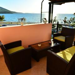 Sea View Luxury Apartment Plataria