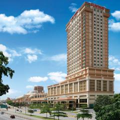 Sunway Lagoon Hotel , formerly Sunway Clio Hotel