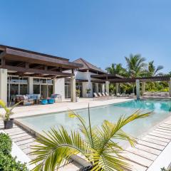 Unique Private Villa with Pools and Golf Cart