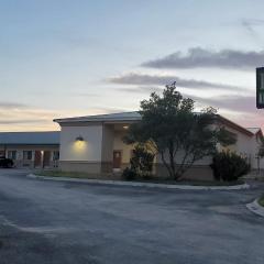 La Bonita Inn & Suites - McCamey