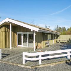 Cozy Home In Pandrup With Kitchen