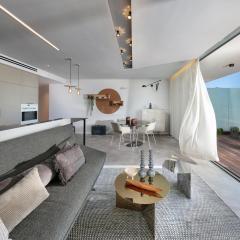 Alonas Apartments Beachfront Apartment