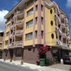 Family Hotel Denica