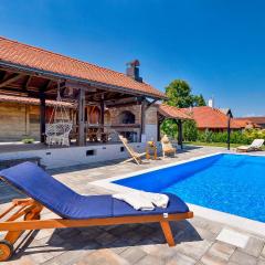 Gorgeous Home In Martinkovec With Sauna