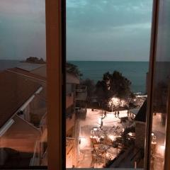 Lux View