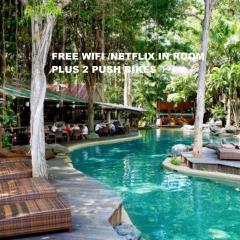 Sonia's At Ramada Resort Free Wifi & Netflix