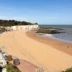 Seaview - Cheviot Court