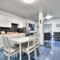 100 METERS to SUBWAY - Montcalm condos