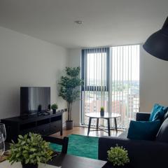 Teal 14 - Sleeps up to 6, 2 bedrooms with perfect city centre location for work or leisure, Amazing city views!