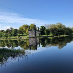 Ardhowen Bay lakefront holiday accommodation