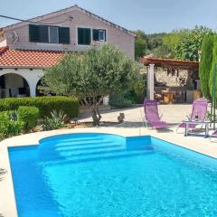 Charming Villa Nika with the pool