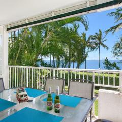 The Beach House 3BR Waterfront Apartment, Own WIFI