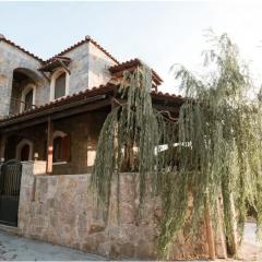 Rustic Stone Home, Milopotamos, Rethymno