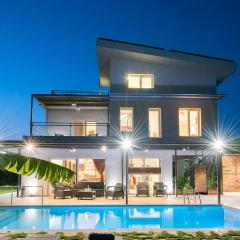 Enervillas VIP Villas with pool bbq