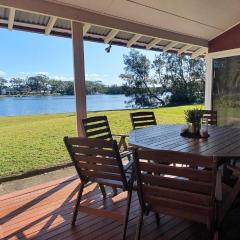 Riverfront Cottage in Booderee National Park at Christians Minde