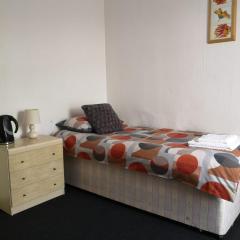 Blackburn - Great prices, best rooms, nice place !