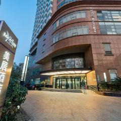 上海环球港湾美居酒店 