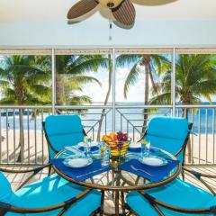 Kaibo Dreams - Modern Condo with Shared Pool & Jacuzzi, Walk to Restaurants
