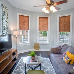 Remodeled Historic 2BR 1BA House Near Downtown