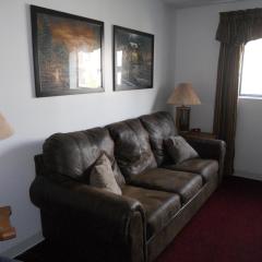 Oak Square 309